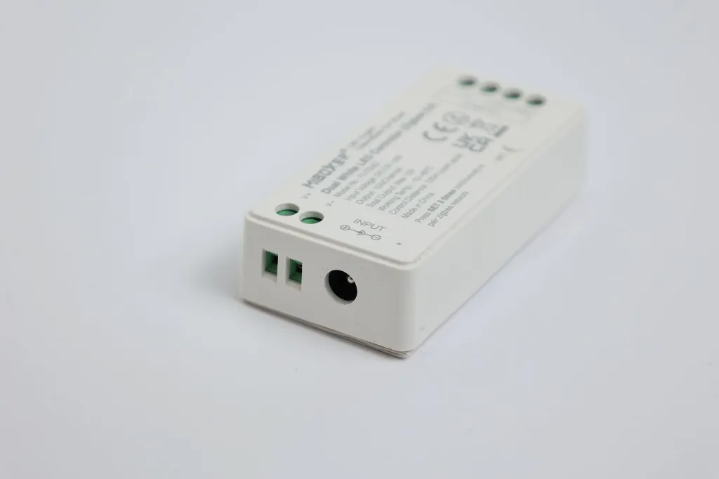 Dual white zigbee 3.0 controller